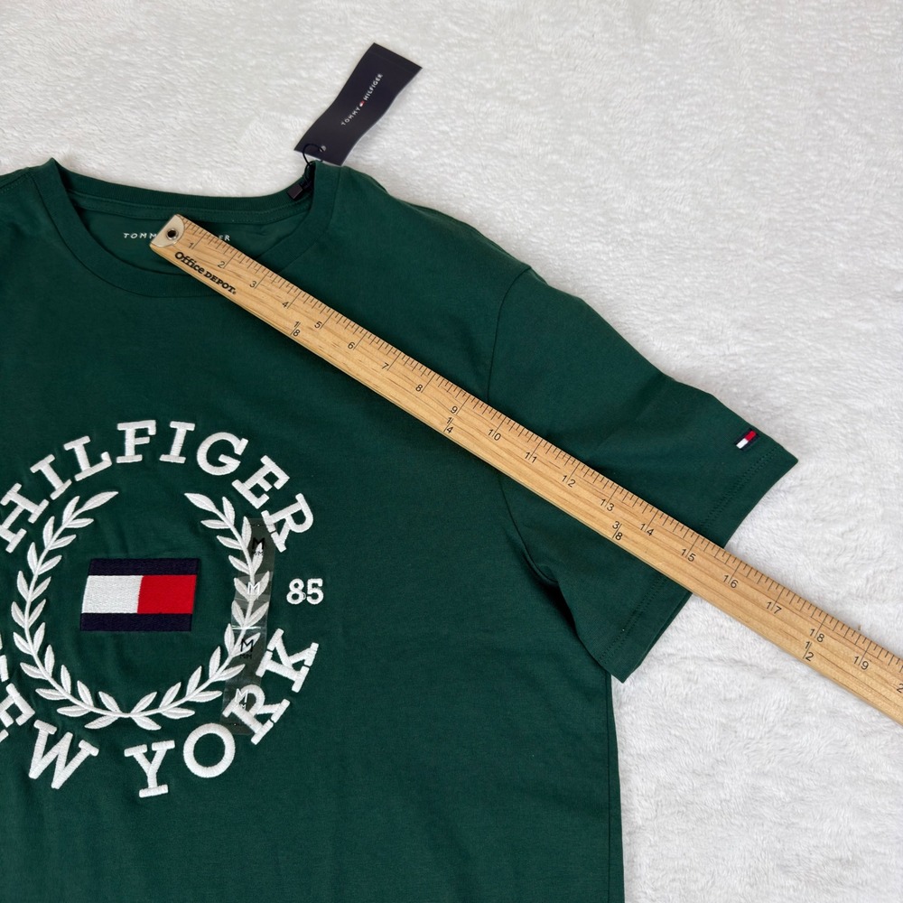 Tommy Hilfiger Mens Green Embroidered Logo T-Shirt New York 1985 Medium New $39 - Picture 7 of 9
